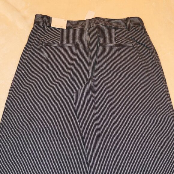 Pinstripe Wide Leg trouser - Picture 4 of 7